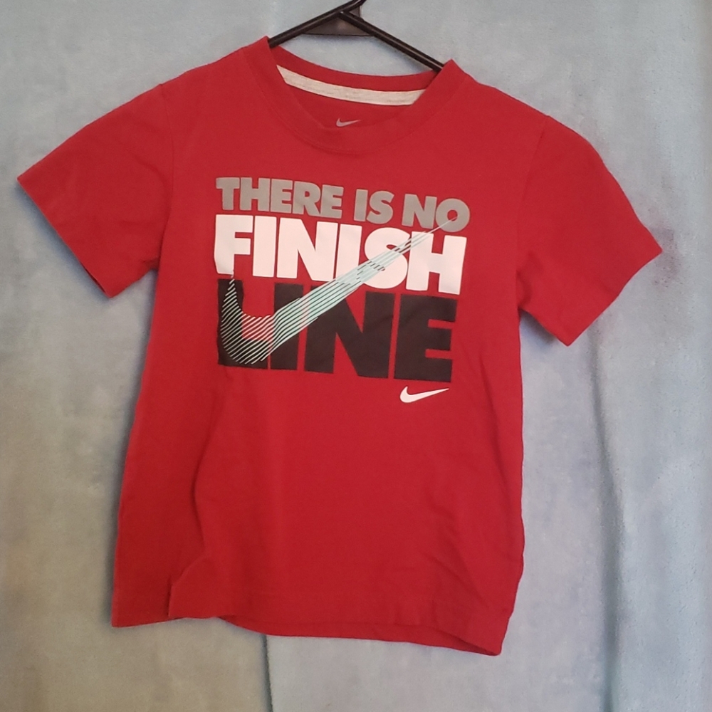 Nike boys tshirt